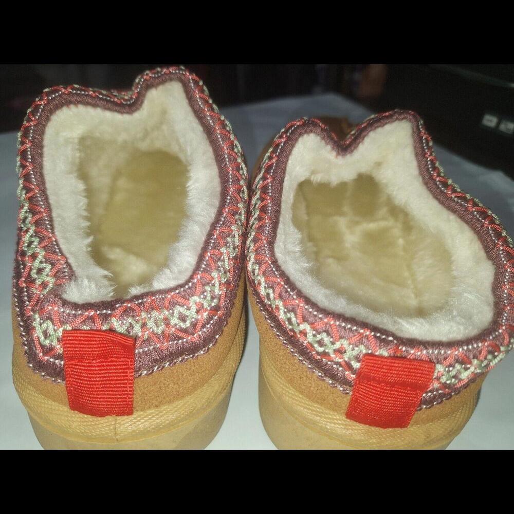 Soft Fur Bootie Slip on Slipper Shoe Uggiez Style / Women Size 8.5 - Picture 2 of 11